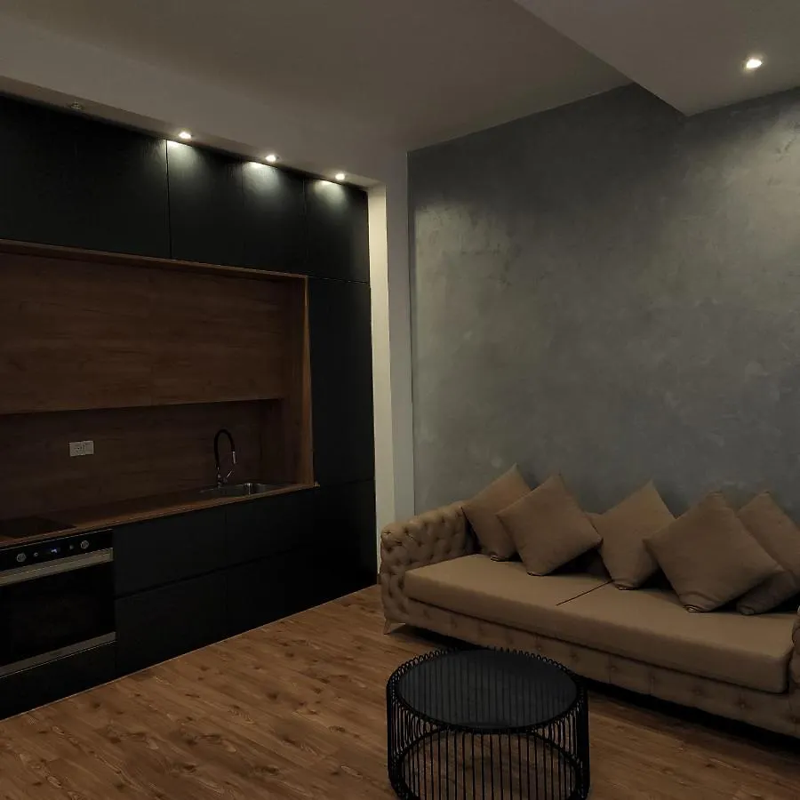 The Laurels - City Center Apartment ティラナ